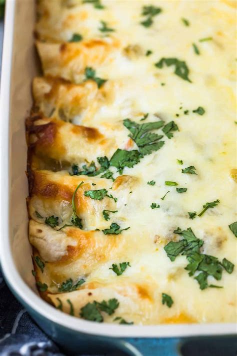 This recipe is so quick and easy, and i always receive a ton of compliments. Creamy White Chicken Enchiladas - Easy Chicken Recipes
