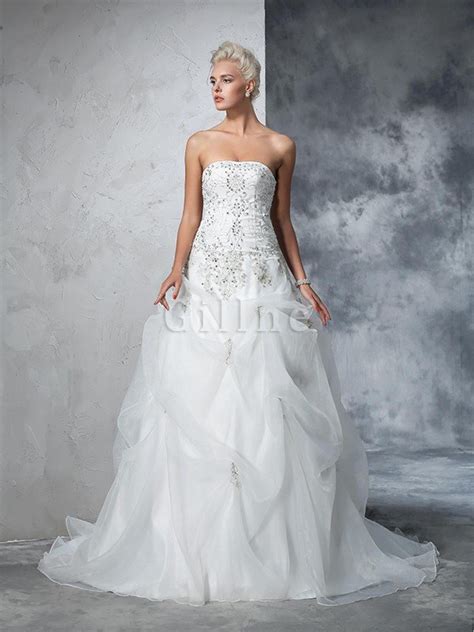 Brautkleider mit tüll gehören zu den klassikern der brautmode. Empire Taille Tüll Kapelle Schleppe Anständiges Brautkleid ...