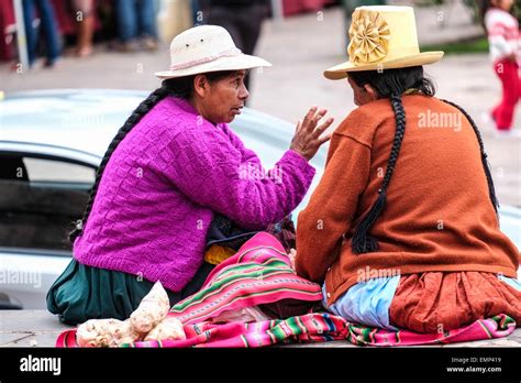 Two Old Indigenous Peruvian Women Chatting Stock Photo Alamy