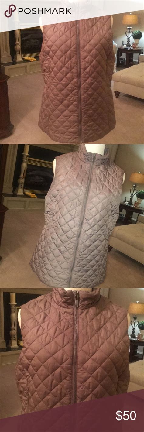 Banana Republic Quilted Puffer Vest In Sz Medium Quilted Puffer Vest