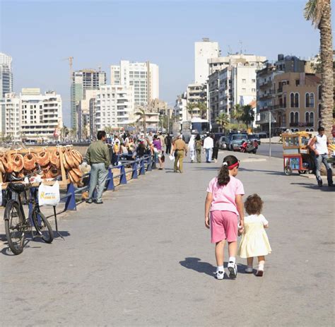 02 juli 2021 | 13:22 uhr. Libanon: Beirut ist eine Stadt überraschender Gegensätze ...