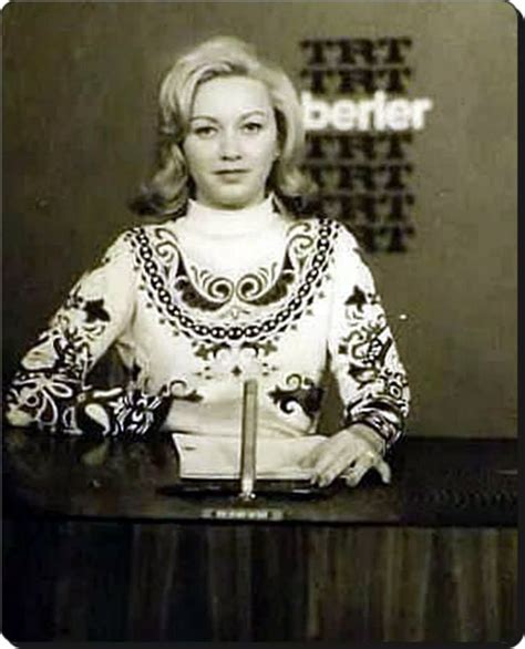 Uzun yıllar trt'de görev yaptıktan sonra emekli oldu. TRT Haber spikeri "Aytaç Kardüz" - 1970'ler | Anılar ...