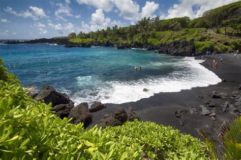 Pohoiki Black Sand Beach Map Images And Tips Seeker