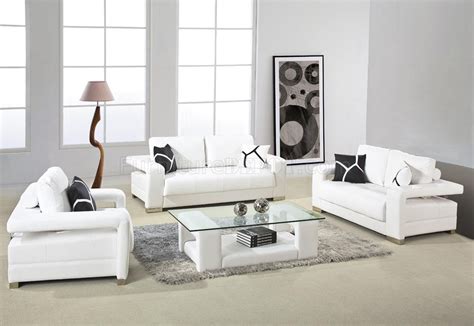White living room with tv set, chair and grey sofa. 2926 Sofa Set in White Bonded Leather by VIG