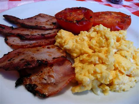 Bacon Scrambled Eggs And Tomato Breakfast 5 7 2008 The Food Pornographer Flickr