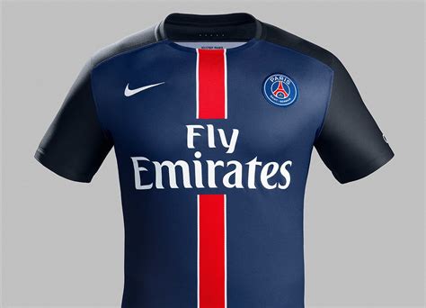 Psg is one of the most successful teams in european football. Maglie Paris Saint-Germain 2015-2016, torna il palo rosso