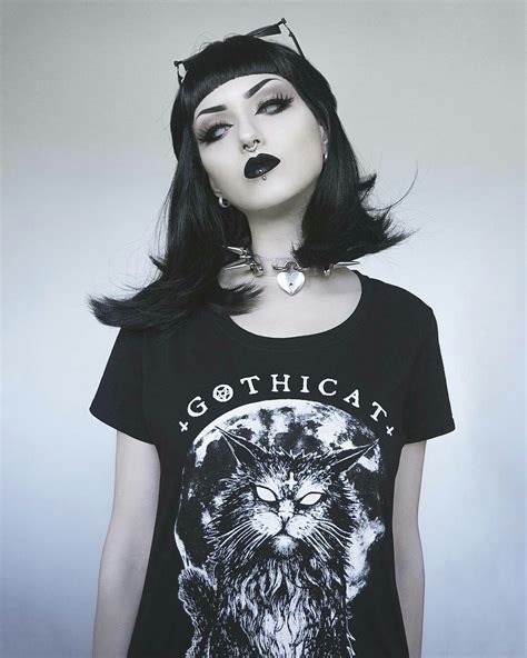 Pin By Shaun Mcdaniels On Obsidion Kerttu Goth Model Goth Beauty Gothic Girls