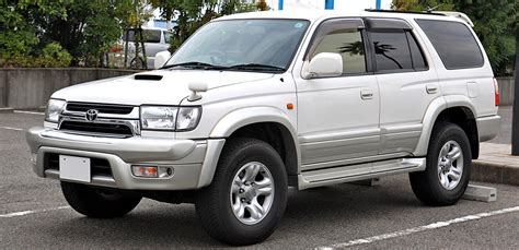 Toyota Hilux Surf Photo Gallery 1010
