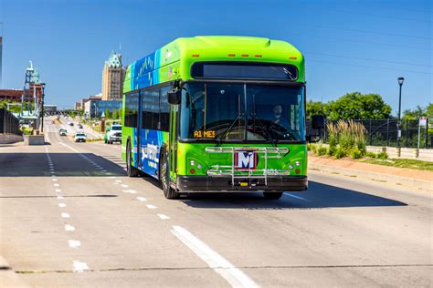 St Louis Metros Electric Bus Fleet Grows With Six Gillig Buses
