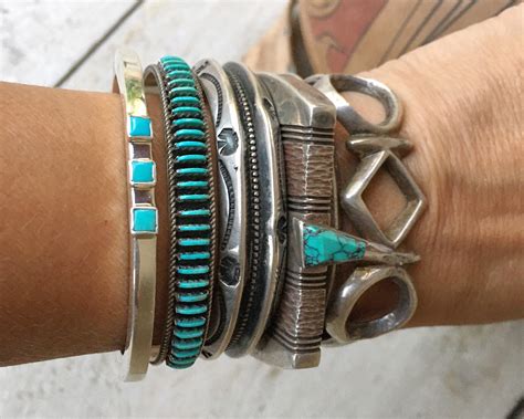 Signed Zuni Jewelry Turquoise Cuff Bracelet Needlepoint Setting Native