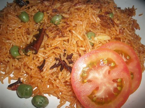 Nasi beriani mudah sedap,resepi nasi beriani sedap, nasi biryani, cara masak nasi beriani mudah malam ini baru terluang masa untuk memuatkan resepi nasi beriani ayam. Resepi Nasi Tomato & Ayam Kari Beriani - AMIE'S LITTLE KITCHEN