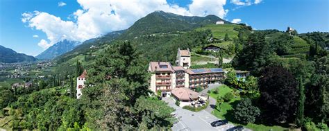 In tirol wurden seit donnerstagfrüh 69 neue positive tests registriert. Hotel in Dorf Tirol | Hotel Thurnergut ***S Dorf Tirol - Meran