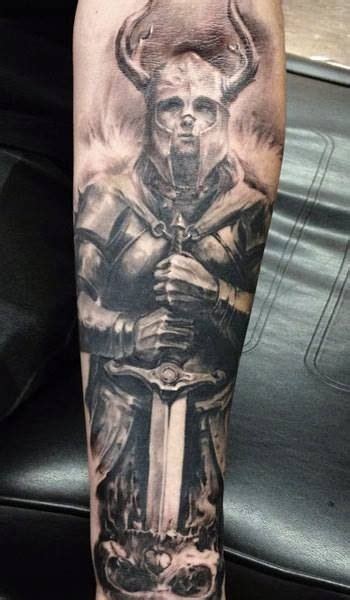 Because the valknut wearers believe that they will be empowered to overcome any ups and downs in life with the aid of odin. Tattoo of Viking warrior. Badass. | Tatuajes vikingos ...