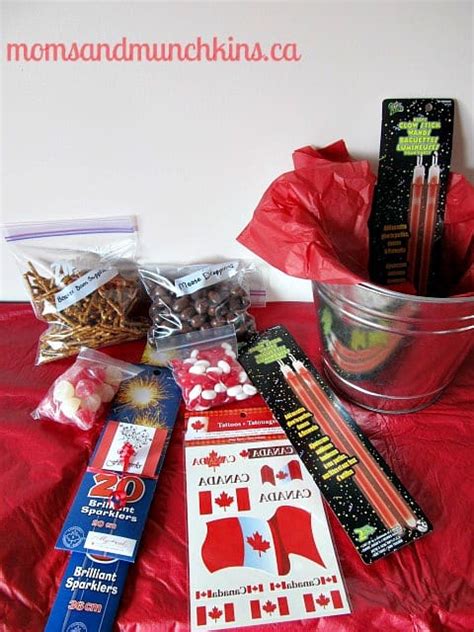 Corporate gifts delivered to canada including gourmet, fruit, chocolates gifts, spa gift baskets. Canada Day Party - Host Gift Ideas - Moms & Munchkins