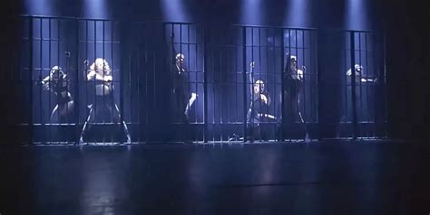 Chicago Rob Marshall Breaks Down Cell Block Tango