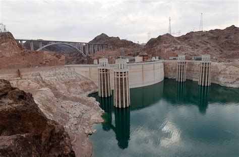 Hoover Dams Lake Mead Hits Lowest Water Level Since 1930s News