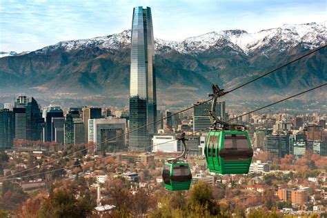 Es la quinta área metropolitana más poblada de hispanoamérica. Santiago de Chile, Visitando La Capital Chilena. - Hablan ...