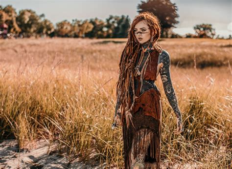 Chasing sunsets Shot by the talented @davidcuerdon... - EMBRACE YOUR