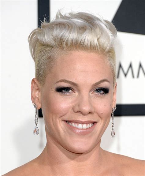 See The Best Short Hairstyles Ever Rocked By Pop Punk Princess Pink