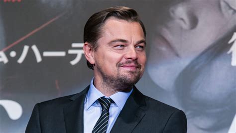 Leonardo Dicaprio Is More Satisfied With His Selfie Than Weve Ever Been