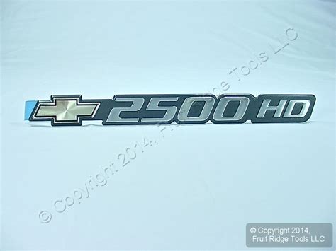 New Gm 1999 07 Chevy 2500 Hd Silverado Suburban Oem Door Emblem Badge
