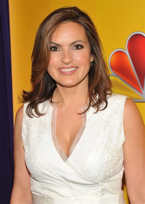 Irresistible Mariska Hargitay Hot Bikini Swimsuit Photos