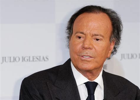 Julio Iglesias Net Worth How Much He Earns Thepoptimes