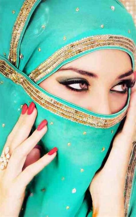 Pin By Ivy Kramer Photography On Themed Shoot Eyes And Scarfs Arab Beauty Beautiful Hijab