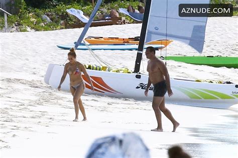 Jennifer Lopez And Alex Rodriguez At The Beach In Turks And Caicos Aznude