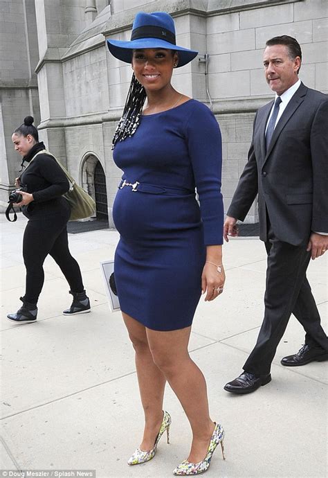 pregnant alicia keys poses completely nud£ [ see pics ] theinfong