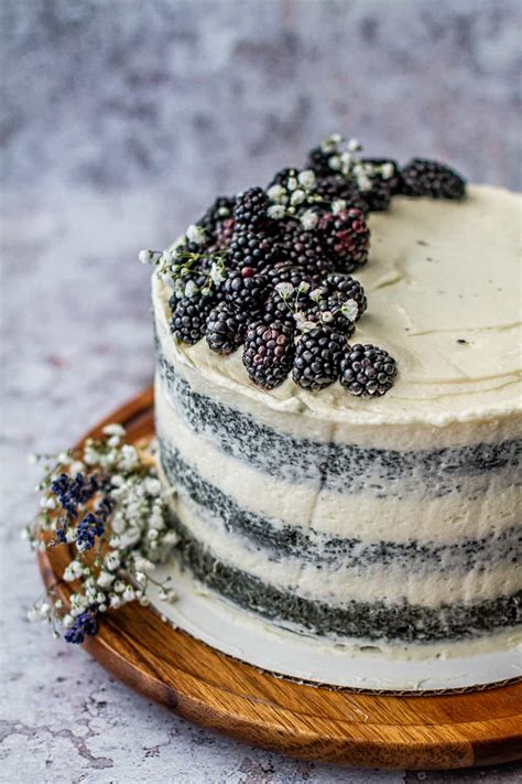 Blackberry Naked Cake Meiko And The Dish