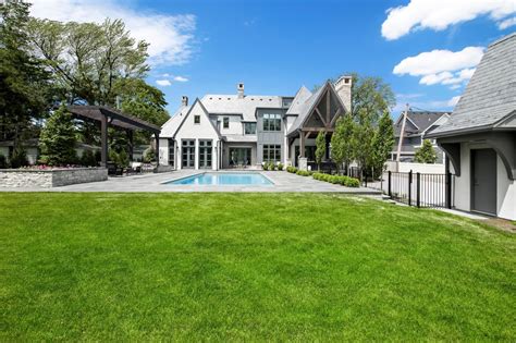 The Ultimate Guide to Curb Appeal | The Yates Team | Blog