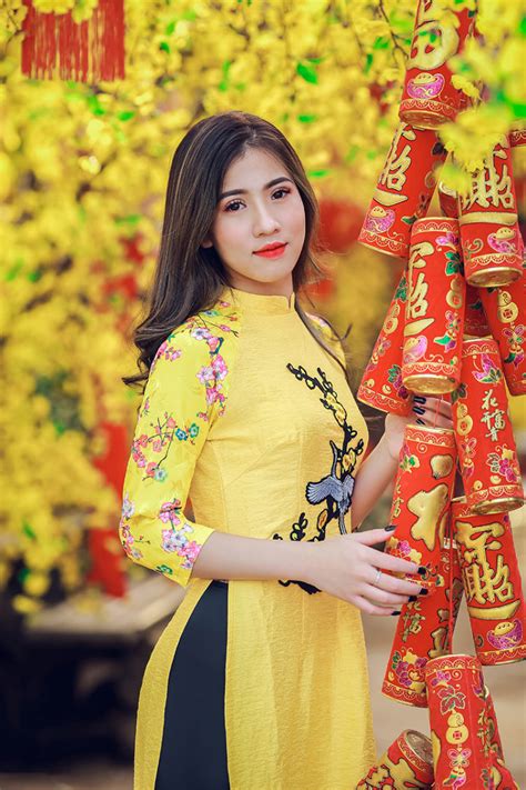 Ng M Nh N H Nh Nh C C Hot Girl Xinh Lung Linh Ng Y T T Zicxa Photos