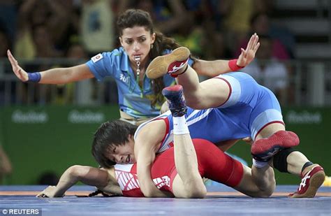 Piledrivers And Headlocks Galore As Women Go Toe To Toe