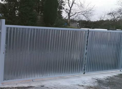 Maybe you would like to learn more about one of these? portail coulissant sur rail avec poteaux se soutien ...