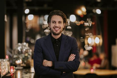 Renze klamer, tv host, shot for jfk magazine. RENZE KLAMER MAAKT TWEEDE SEIZOEN 'OP VRIJDAG'
