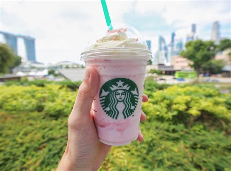 Xavier Lur On Twitter The New Starbucks Strawberry Honey Blossom