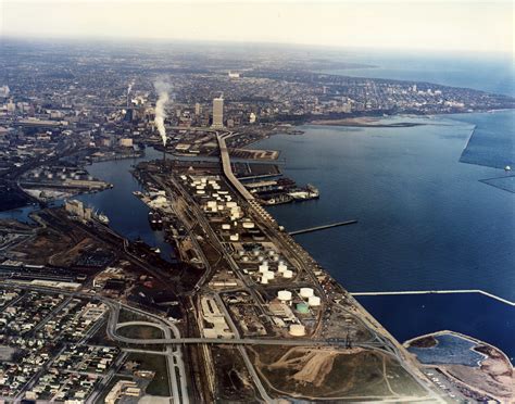 Port Milwaukee | Encyclopedia of Milwaukee