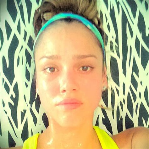 Jessica Alba Shares Sweaty Selfie—see The Makeup Free Pic E News