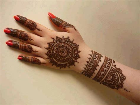 Best Gol Tikka Mehndi Designs 2017 2018 To Try On Events