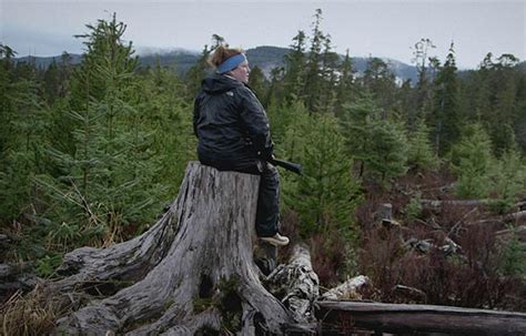 Welcome to prince of wales island off the coast of alaska where, around a tiny cove called port protection, some 100 people eke out an existence. Otok bezakonja, Aljaska: Kompilacija (Lawless Island ...