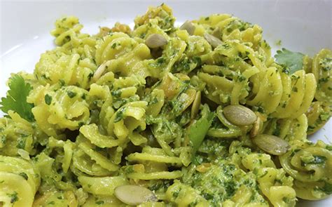 Receta de Pasta de tornillo al cilantro con chile poblano ...