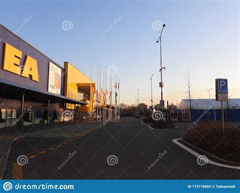 Closed Stores During Areal Quarantine 2 Editorial Stock Image Image Of Panorama Protection