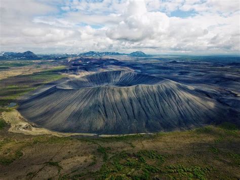 Volcanoes In Iceland See Volcano Tours And Tips Guide To Iceland