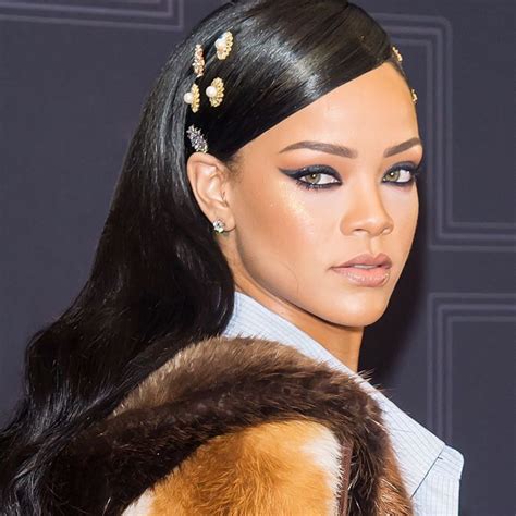 Rihanna red lipstick rihanna face best of rihanna rihanna makeup rihanna looks rihanna mode rihanna rihanna riri rihanna style rihanna diamonds ball makeup rihanna outfits bad. The 15 Best Rihanna Makeup Moments