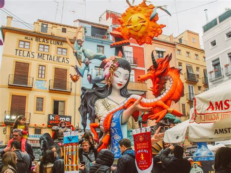 Las Fallas Of Valencia Guide How To Enjoy Spains Craziest Festival