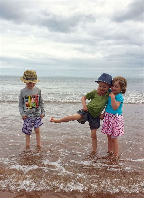 Hd Wallpaper Three Toddler Standing On Beach Kids Sea Summer Happy