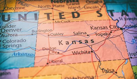 Which States Border Kansas