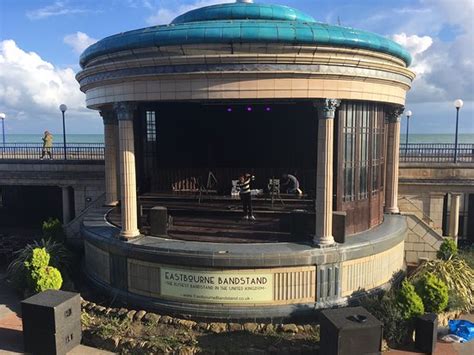 Darlingtona apvienotā karaliste, atrašanās vieta tādiem objektiem kā meklēt viesnīcas eastbourne. Eastbourne Bandstand - Aktuelle 2020 - Lohnt es sich? (Mit ...