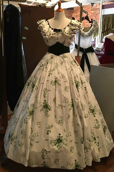 Find out what happens in our chapter 2 summary for gone with the wind by margaret mitchell. Pin by Teryl Bicknell on Gone With The Wind | Beautiful ...